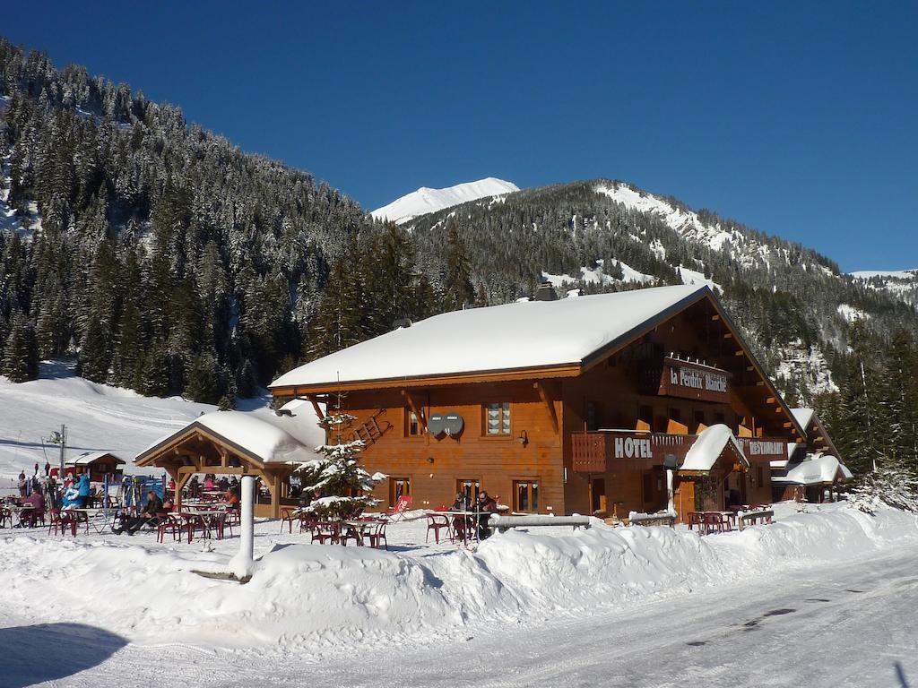 La Perdrix Blanche Hotel Châtel Екстериор снимка